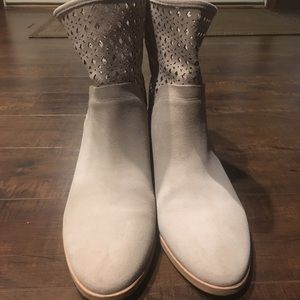 Michael Kors Shoes - Michael Kors cream Suede boots Michael Kors Shoes - Michael Kors cream Suede boots